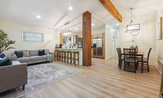 Lindridge-Martin Manor Casa | Oasis in ATL- 3BR/2BA Lux Serene Bungalow w/ Gorgeous Private Backyard and Pool