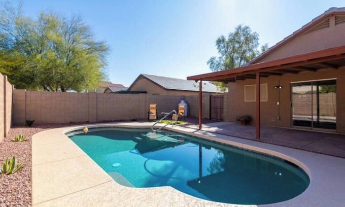 Casa Grande Casa | Oasis in the Desert King/Great Location/Pool/Wifi