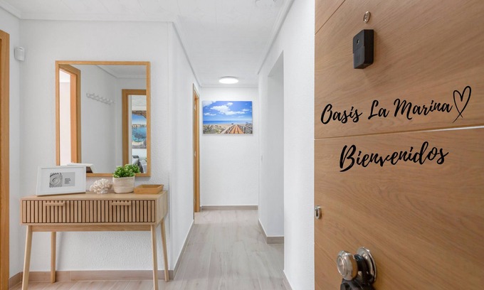 La Marina Apartamento | ¡Oasis La Marina: Tu oasis de paz junto al mar!