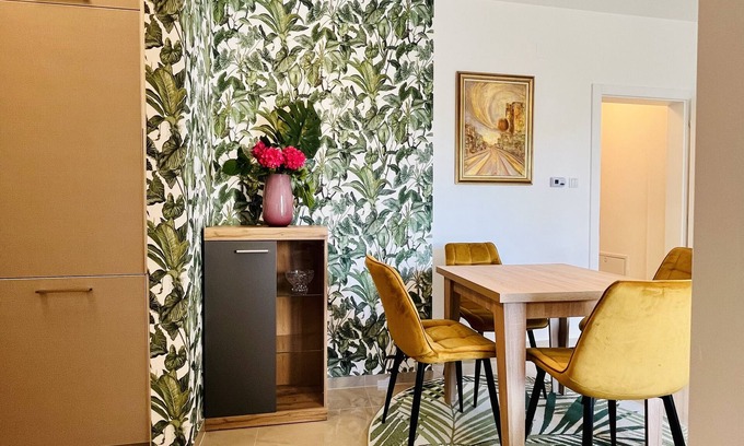 Bijeljina Apartamento | Oasis - modern city oasis