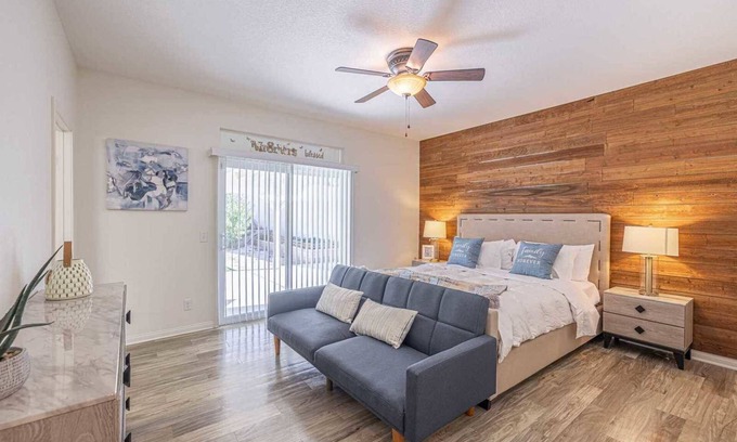 Palmdale Casa | Oasis of Comfort on Alton Drive
