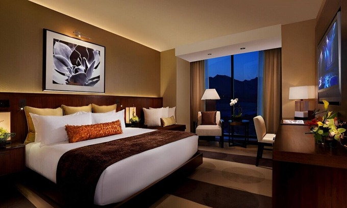 Aliante Sun City Casa | Oasis of Tranquility W/ Excellent Room Service!