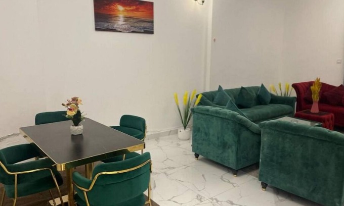 Free Zone Apartamento | Oasis tower family apartment 2302