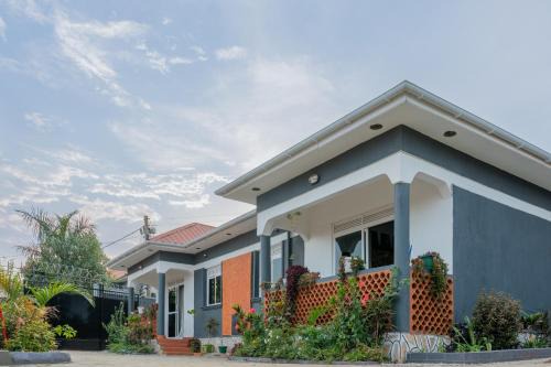 Bukoto Villa | Oasis Villa Home Kampala