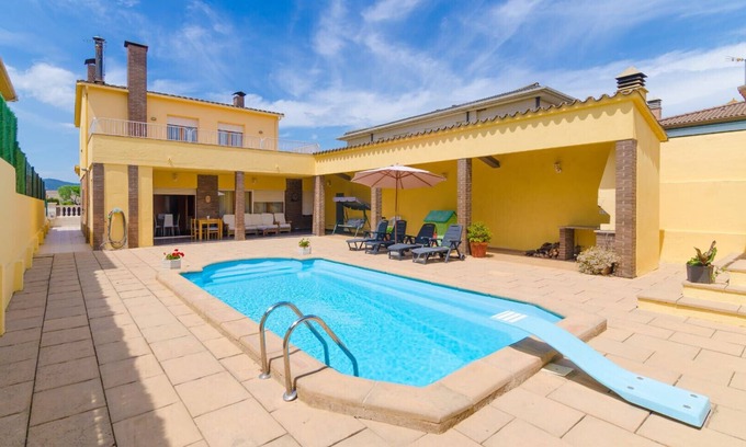 Melianta Villa | Oasis con piscina cerca de lago y Museo Dali!