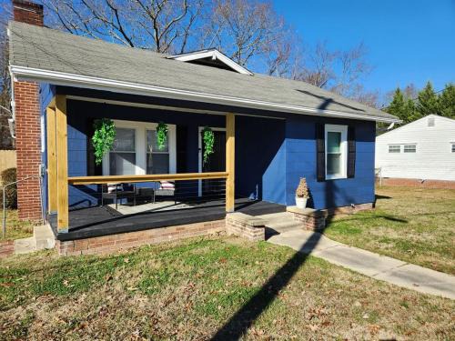 High Point Casa | Oasis within a short walk to uptown