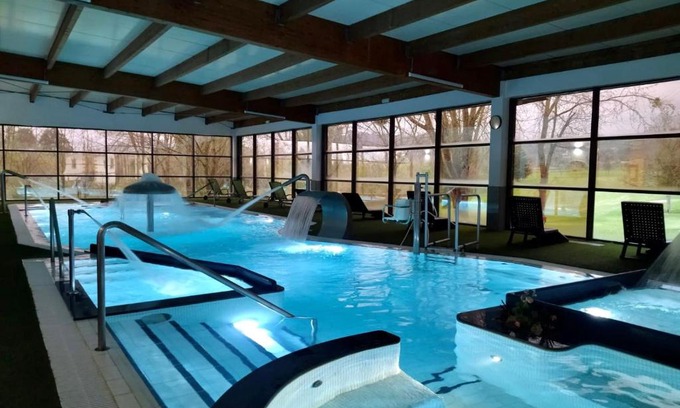Distrito Rural Este Hotel | Oca Palacio De La Llorea Hotel & Spa