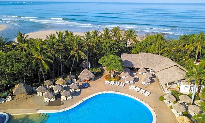 Playa Langosta Hotel | Occidental Tamarindo - All Inclusive