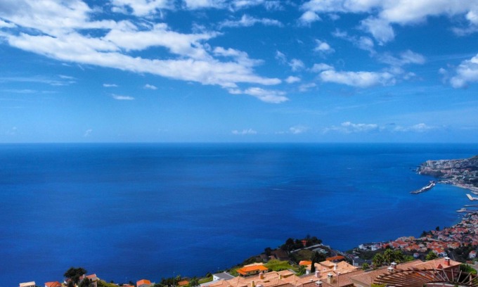 Sao Goncalo Casa | Ocean 59 by LovelyStay
