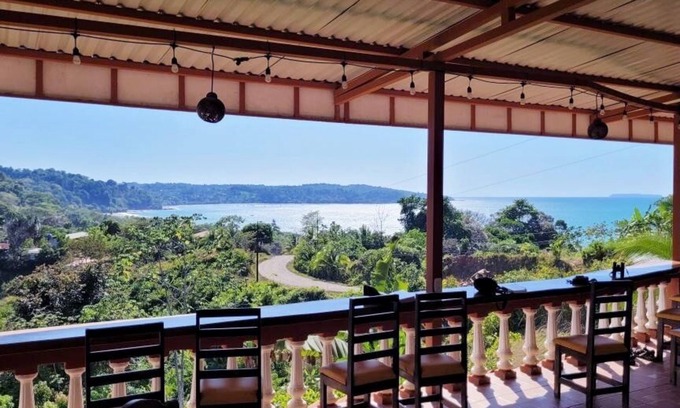 Bahía Drake Hotel | Ocean and Forest View Hotel Manolo