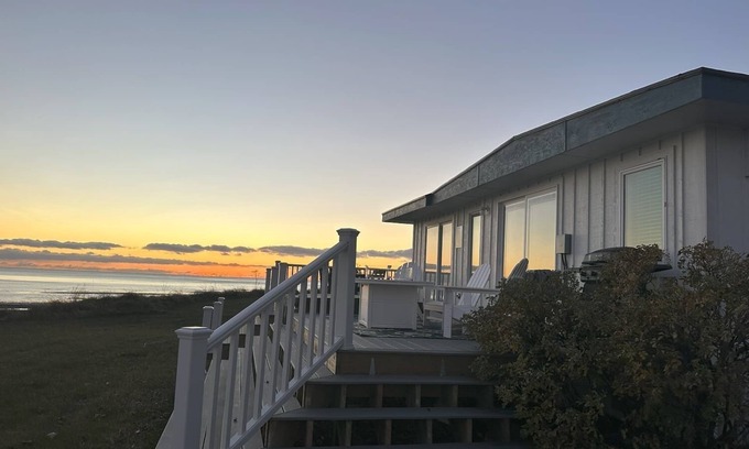 Homer Cabaña | Ocean and Mountain View Beach House with Hot tub and Fire Pit