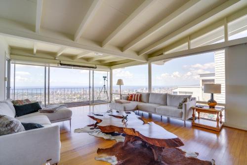 Diamond Head - Kapahulu - St. Louis Casa | Ocean and Skyline Views Honolulu Retreat
