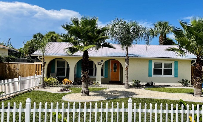 Marineland Acres Casa | Ocean Beach Cottage