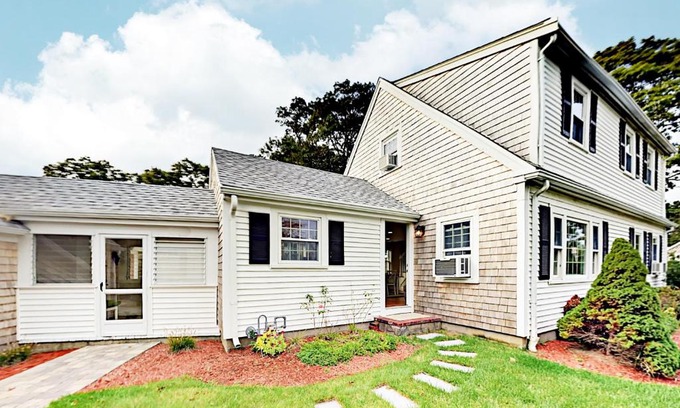 South Yarmouth Casa | Ocean Bird Nest