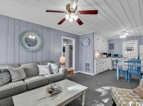 Windy Hill Apartamento | Ocean Breeze, 2nd floor, walk to beach, pet friendly