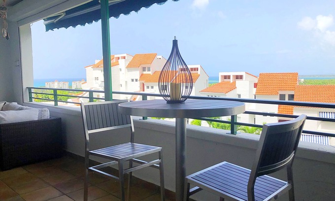 Mameyes II Apartamento | ¡Nueva brisa del mar y majestuosas vistas en el Wyndham Resort Río Mar!