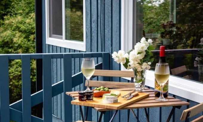 Salt Spring Island Cabaña | Ocean Breeze Cottage — Salt Spring Island. Peaceful, Nr. Town, Beaches, Lakes⭐