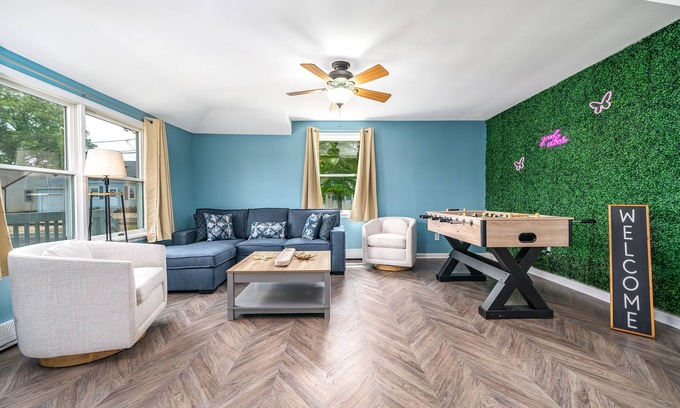 Ocean Gate Casa | Ocean Breeze Oasis with Pool, Arcade Games & Karaoke Machine!