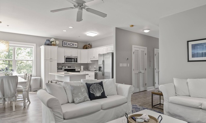 Indian Beach Condominio | Ocean Club S204, Soundfront Condo in Indian Beach, NC!