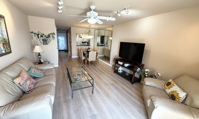Crescent Beach Condominio | Ocean front 2 bedroom 2.5 bath townhouse, Summerhouse 402!
