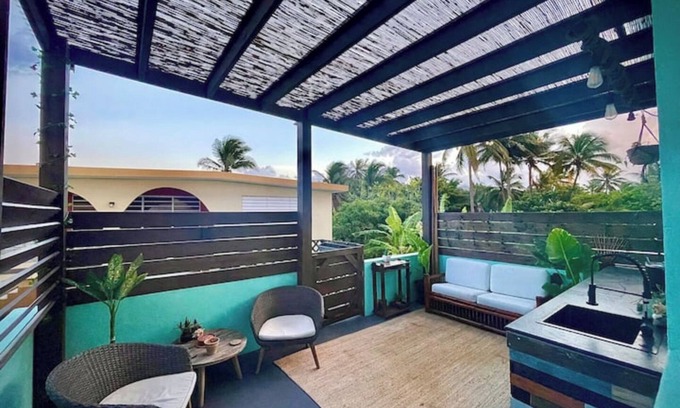 Palmas Altas Apartamento | Ocean Front Apt #1 with WiFi, Air Conditioning, Smart TV - Steps from the Beach