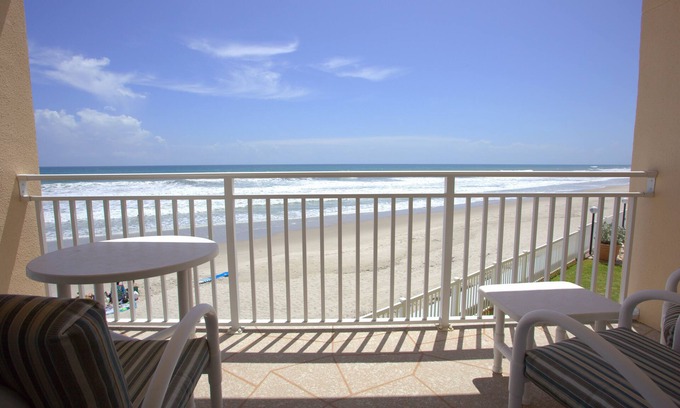 Satellite Beach Condominio | Ocean Front Complex -Hermosas vistas panorámicas del océano!