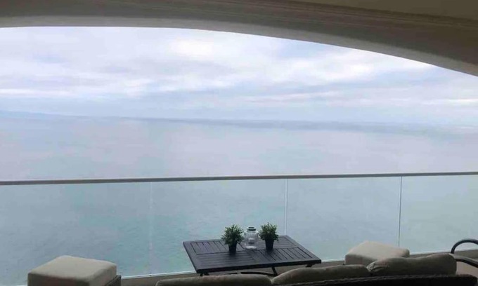 Rosarito Apartamento | Ocean Front Condo @ Las Olas Grand