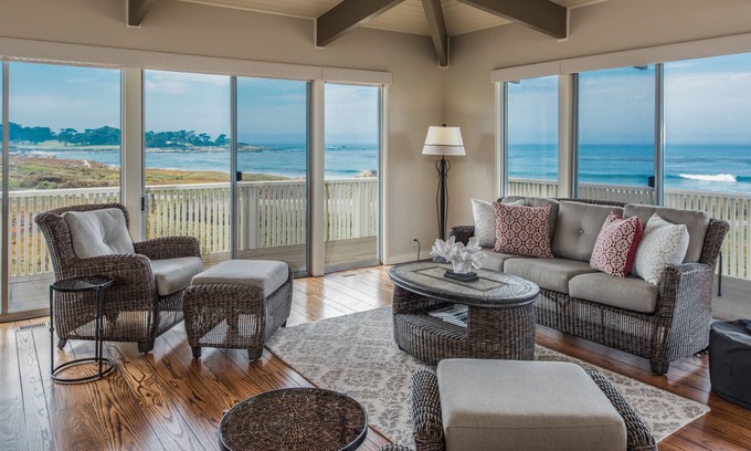 Del Monte Forest Casa | Casa frente al mar en Pebble Beach con 4 suites King. Piscina del patio!