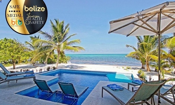 San Pedro Villa | Casa frente al mar: 3 BDR, 3 baños con piscina, terraza en la azotea y playa privada