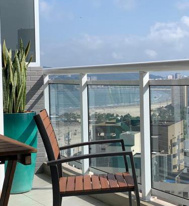 Pompeia Apartamento | OCEAN FRONT UNLIMITED COM VISTA MAR - Wi-FI, Piscina Borda infinita Aquecida de frente ao Mar, Jacuzzi, Saunas e Academia