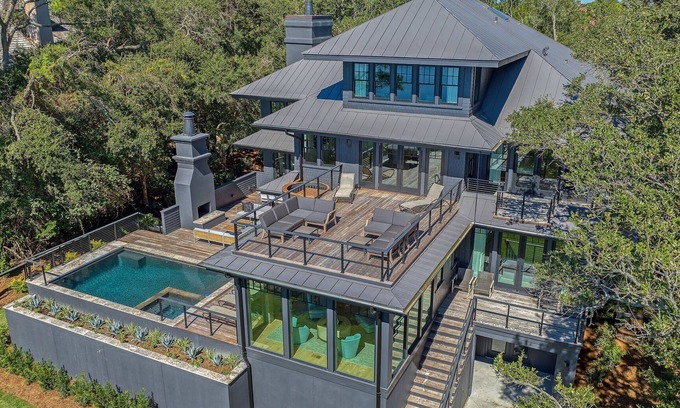 Vanderhorst Plantation Casa | Ocean, golf and lagoon views, complete renovation luxury home