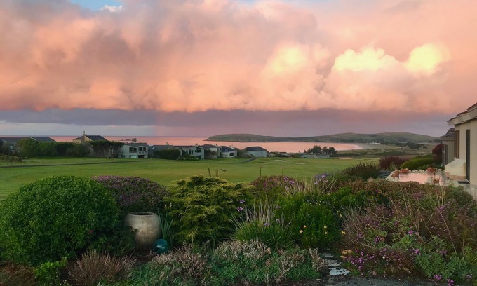 Bodega Bay Casa | Ocean, Golf course and Mountain Views.Walk 3/4mi to the beach