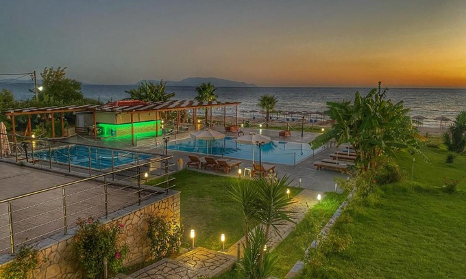 Pidima Kyras Hotel | Ocean Hotel Resort