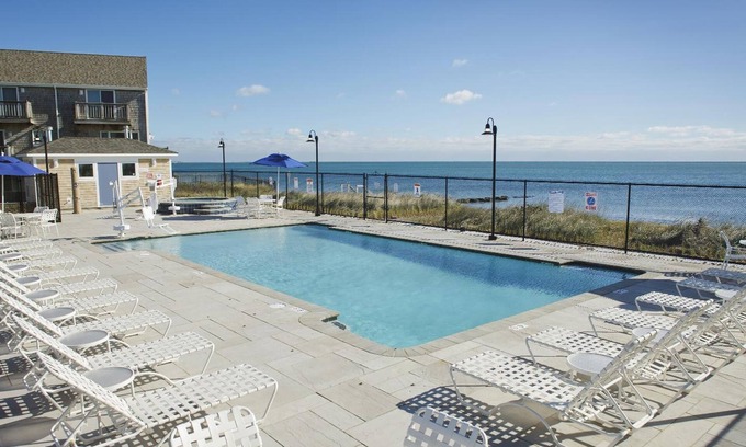South Yarmouth Hotel | Ocean Mist Beach Hotel & Suites