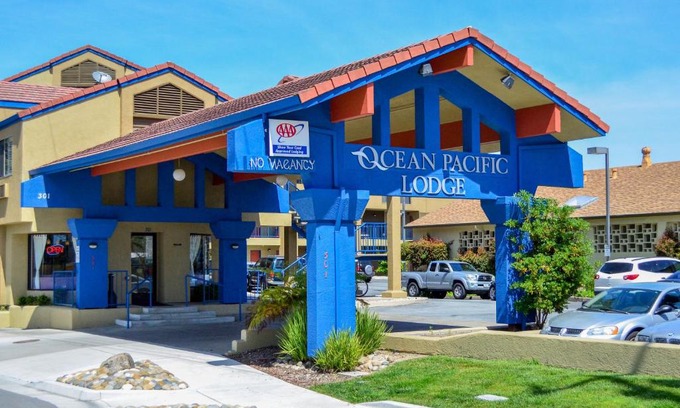 Westside Santa Cruz Hotel | Ocean Pacific Lodge
