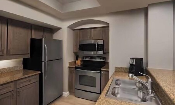 Palm Beach Shores Complejo | Ocean Point, Palm Beach Shores Resort & Spa, Beachfront!
