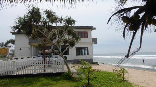 Akurala Hotel | Ocean Reef Hotel