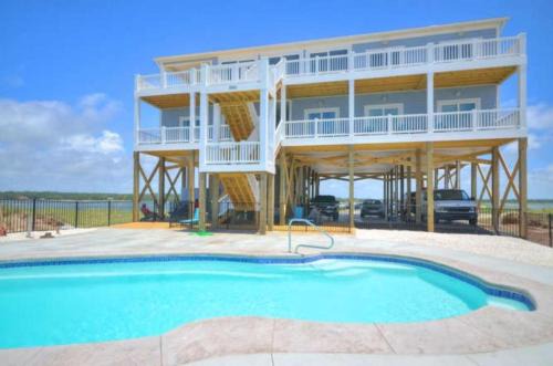 Oak Island Casa | Ocean's 12