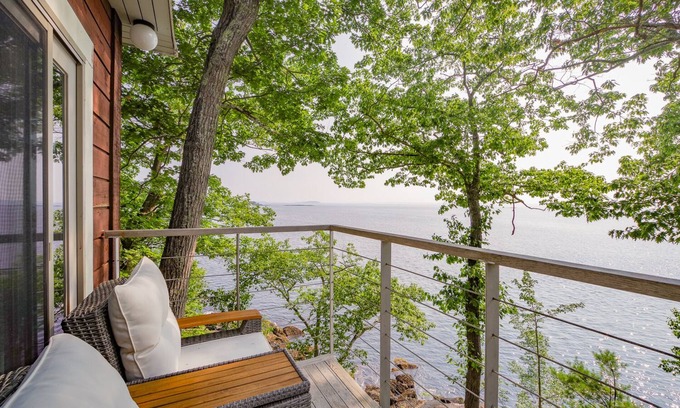Rockport Casa | Ocean Side Deck House