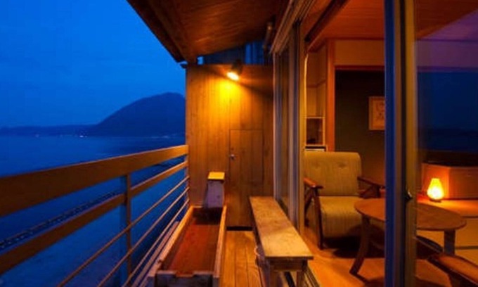 Beppu Hotel | Ocean sideTop floor Japanesestyle room with foo / Beppu Ōita