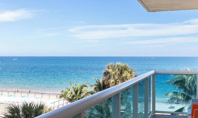 Galt Mile Hotel | Ocean Sky Hotel and Resort