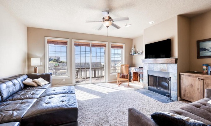 Rockaway Beach Apartamento | Ocean Tide Townhouse