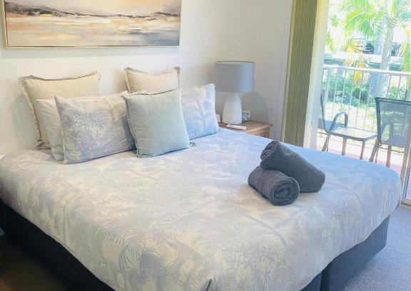 Coffs Harbour Apartamento | Ocean Tropics Lush Villa at Aanuka Resort