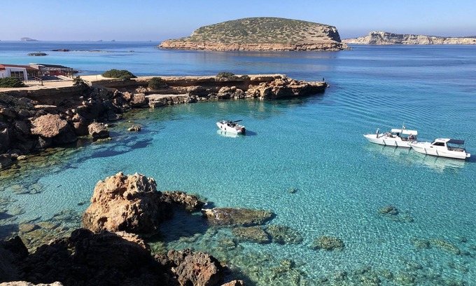 Cala Comte Apartamento | Vista al mar, frente mar, Cala Conta walking distance!