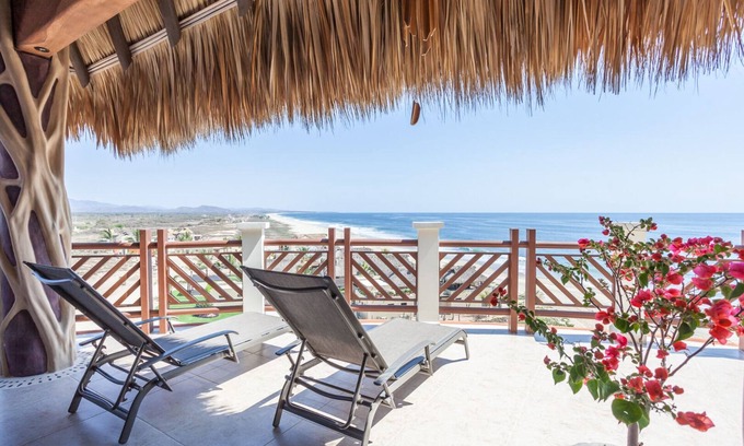 San Pedro Mixtepec Complejo | Ocean View 1 Bedroom Penthouse, with Resort Amenities Overlooking the Pacific!
