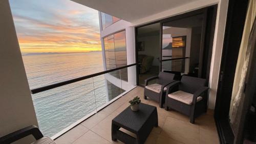 Strand Apartamento | Ocean View 1004 Luxury Backup Power