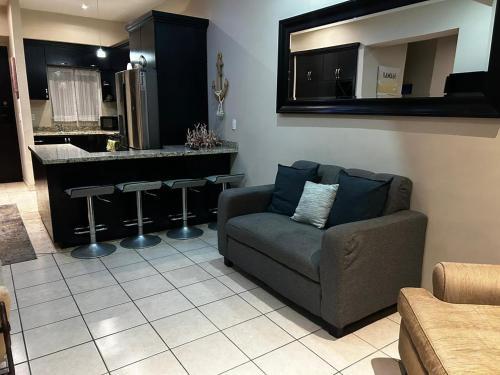 Playas de Tijuana Apartamento | Ocean View 2 BR Condo