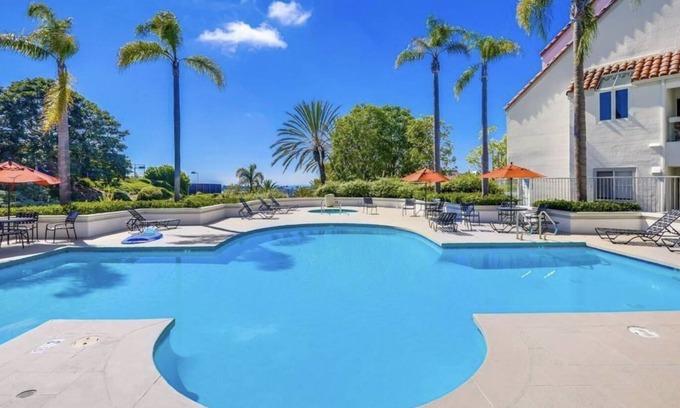 Laguna Niguel Casa | Ocean View 2BD/2BA Townhome with Air Conditioning, 2 Car Garage, Beach Gear