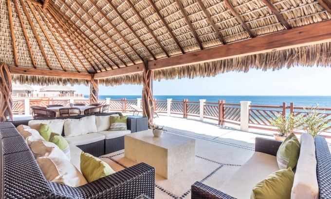 San Pedro Mixtepec Complejo | Ocean View 3 Bedroom Penthouse with Resort Amenities Overlooking the Pacific!