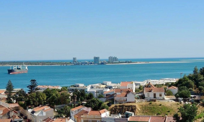 Setubal Apartamento | Apartamento con vistas al mar ubicado en el corazón de Setúbal, a 25 minutos de Lisboa